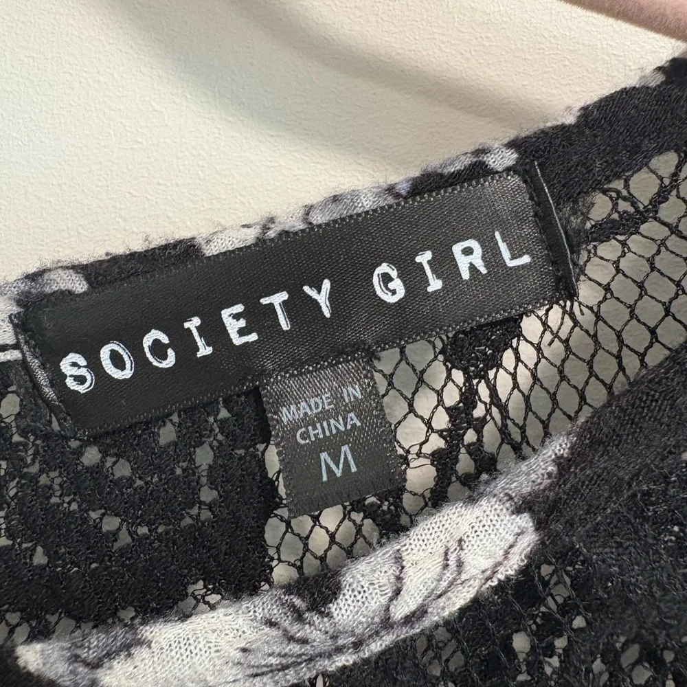 Black Floral Lace Yoke Long Sleeve Casual Dress - Picture 2 of 2